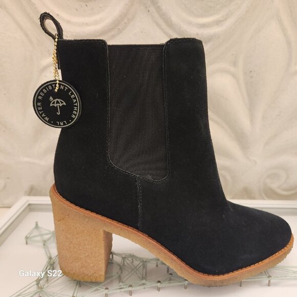 Ralph Lauren Black Suede Leather " Mirianna" Booties. NIB. Size 9 - Picture 1 of 11